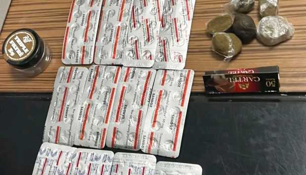 ضبط محاولة تهريب حشيش وأقراص مخدرة في مطار القاهرة الدولي