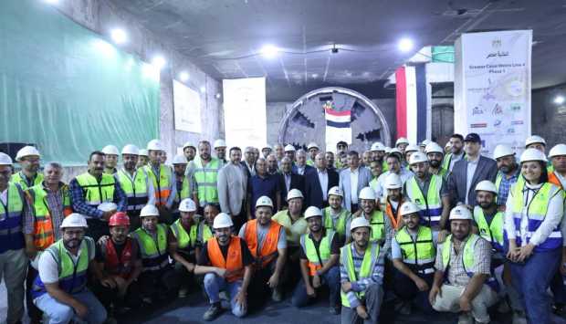 وزير النقل يشهد خروج ماكينة الحفر الثانية لمترو الخط الرابع من محطة المساحة باتجاه الجيزة