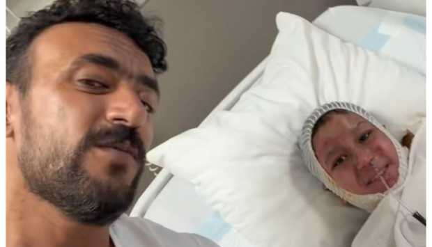 أحمد العوضي يزور الطفل يوسف في مستشفى “أهل مصر” بعد تحقيق أمنيته
