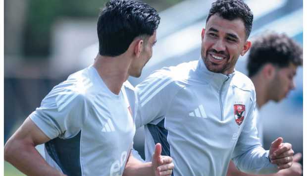 الأهلي يقرر رحيل تريزيجيه إلى الأندية الخليجية خلال الصيف الجاري