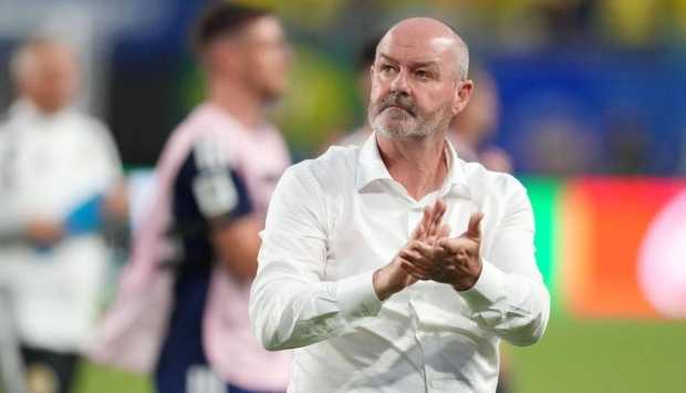 ستيف كلارك يستقيل من تدريب منتخب اسكتلندا بعد الخروج من كأس العالم 2026