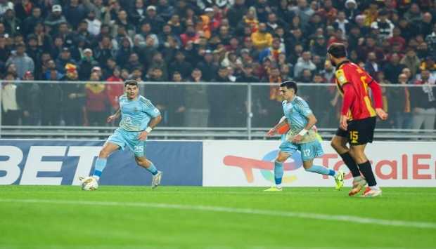 الأهلي يتمسك بزيزو ورغبة اللاعب في الاستمرار تعزز موقفه للموسم الجديد