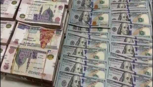 الداخلية تضبط قضايا اتجار في العملات الأجنبية بقيمة 5 ملايين جنيه خلال 24 ساعة