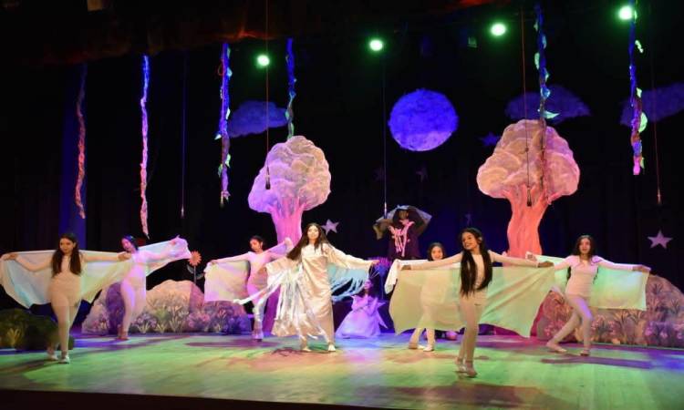 مهرجان نوادي مسرح الطفل