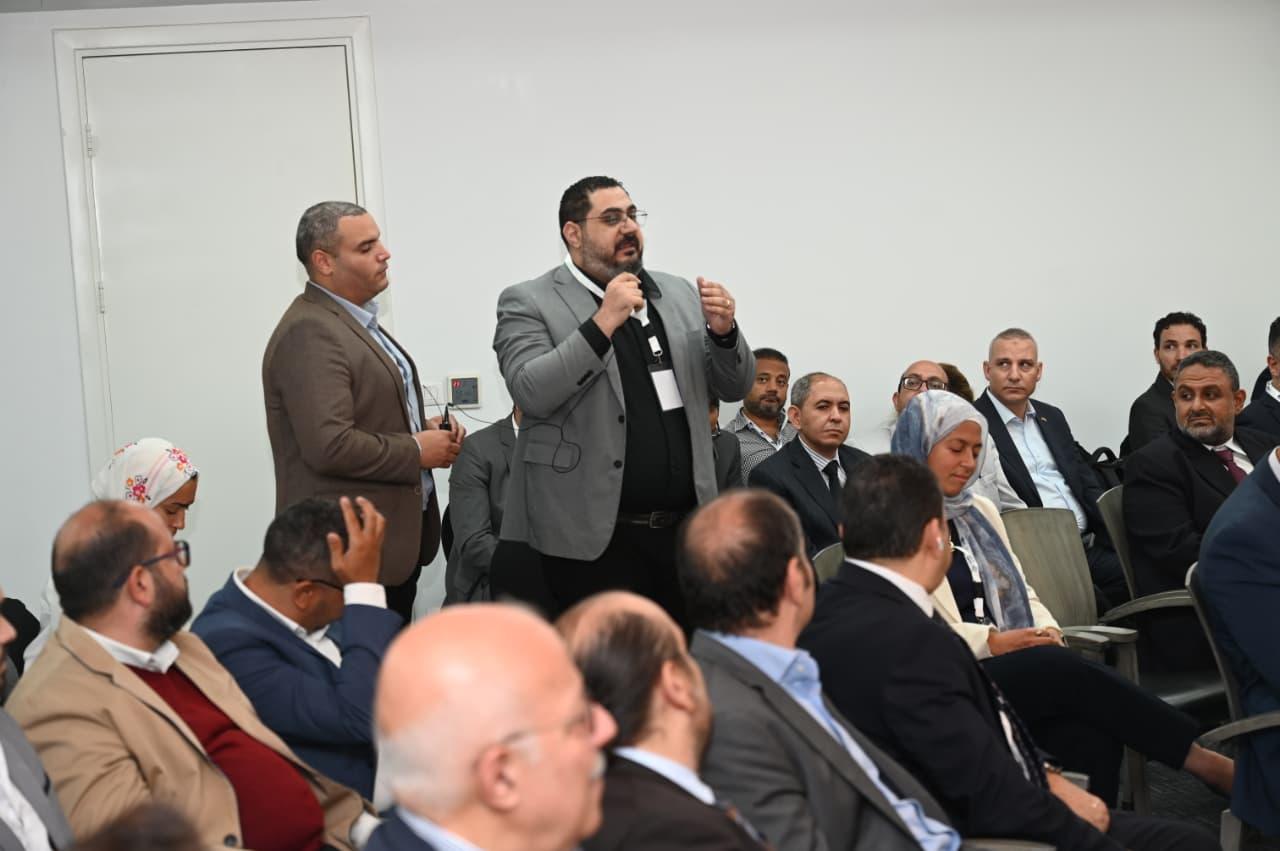وزير الصناعة